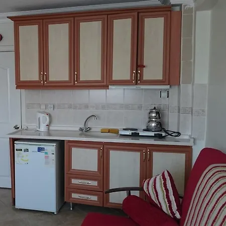 Zeynur Aparthotel *
